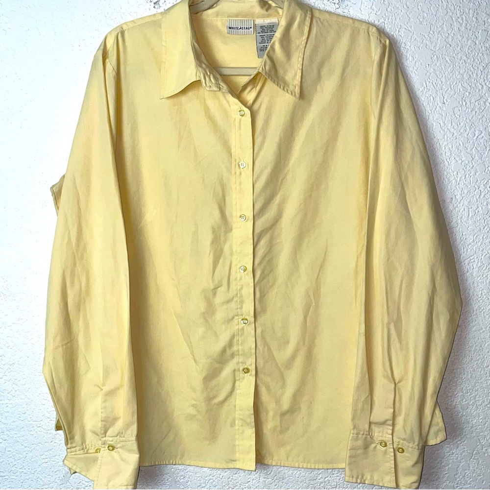 Women’s white stag top size xl